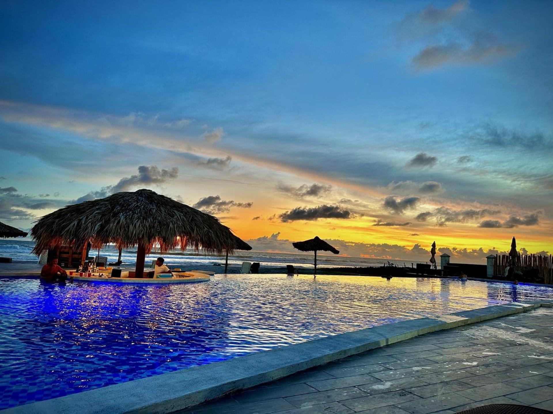 Hotel Tesoro Beach San Luis La Herradura Luaran gambar