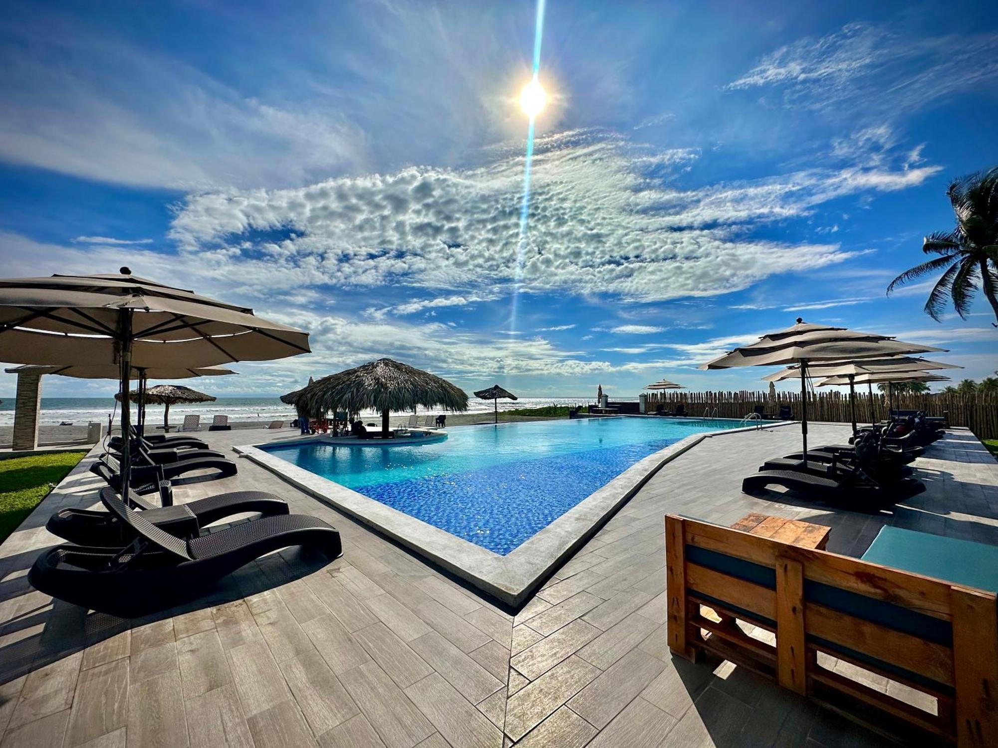 Hotel Tesoro Beach San Luis La Herradura Luaran gambar