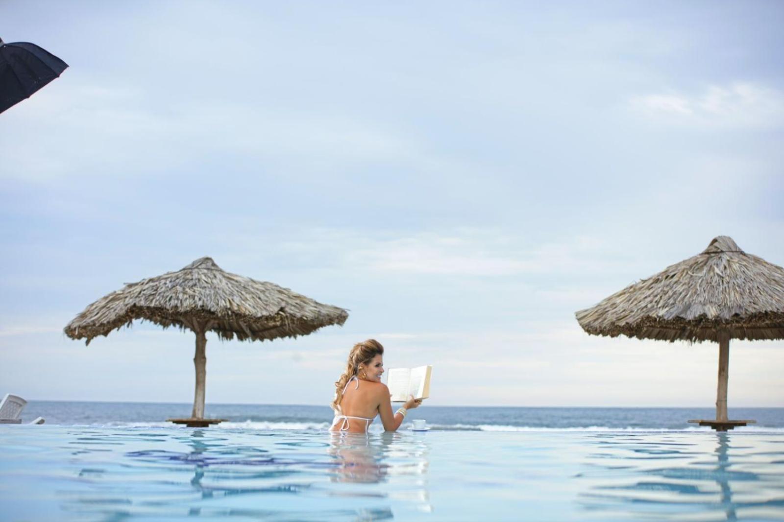 Hotel Tesoro Beach San Luis La Herradura Luaran gambar