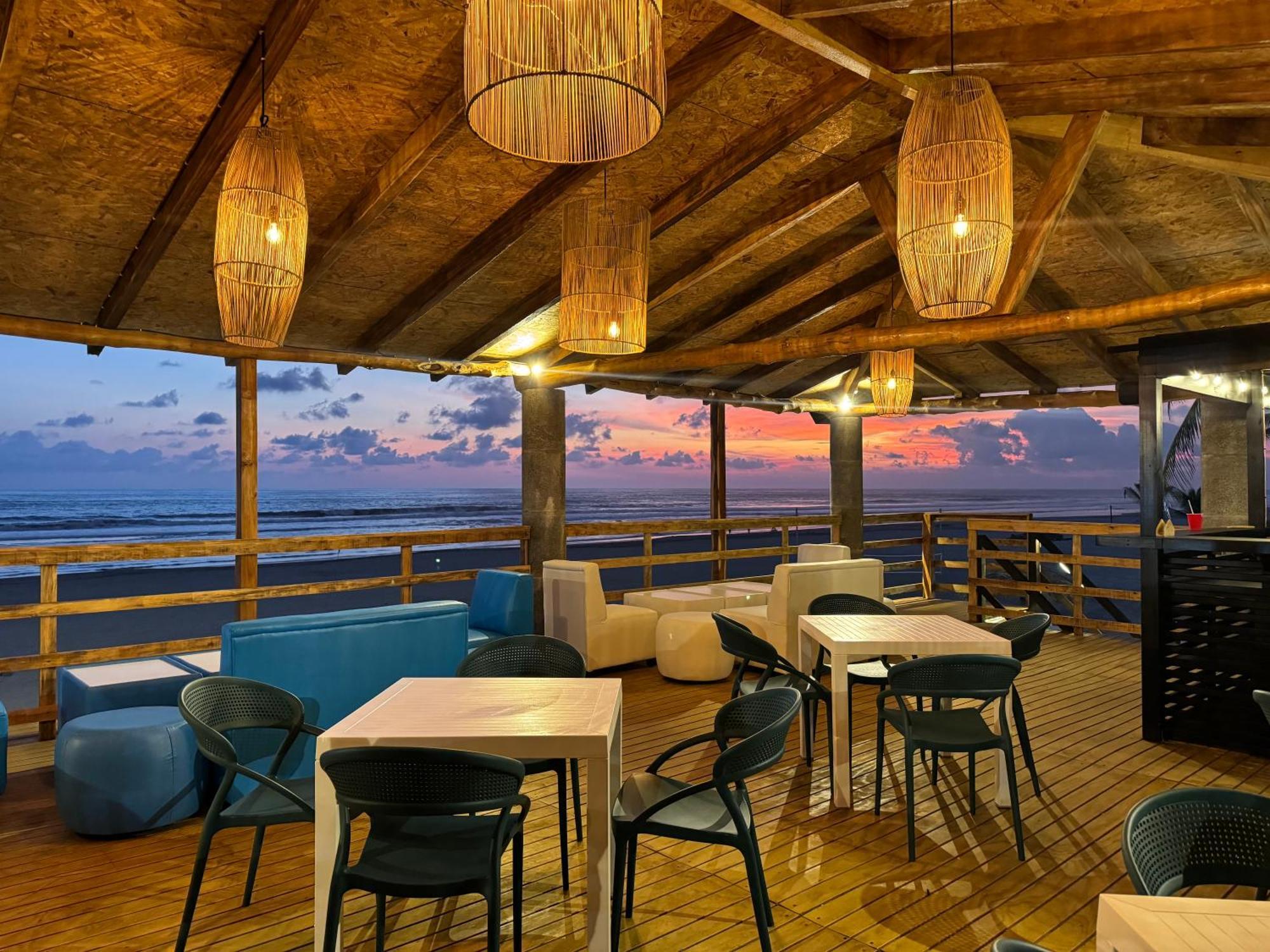 Hotel Tesoro Beach San Luis La Herradura Luaran gambar
